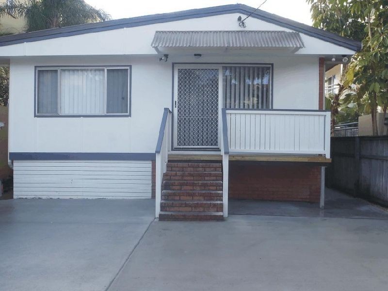 B/17 Monte Carlo Avenue, Surfers Paradise QLD 4217