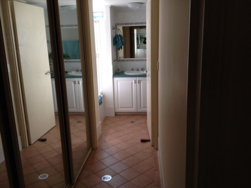 1/12 Monte Carlo Avenue, Surfers Paradise QLD 4217