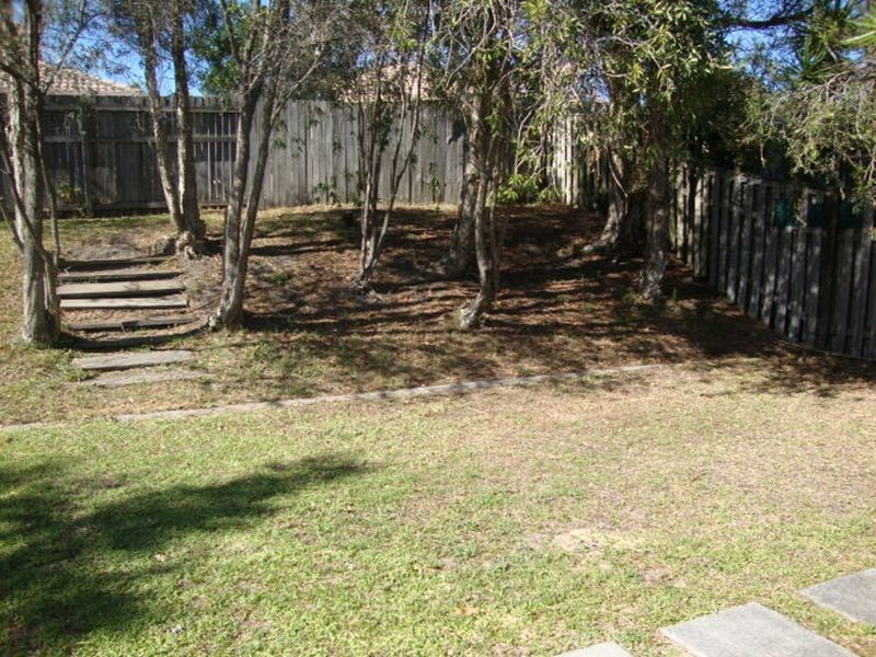 43 Montezuma Drive, Burleigh Waters QLD 4220
