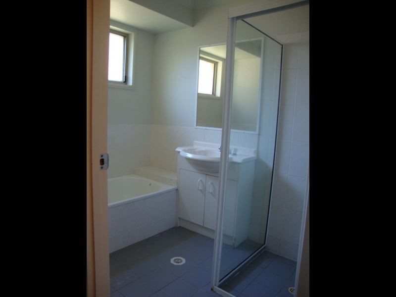 43 Montezuma Drive, Burleigh Waters QLD 4220