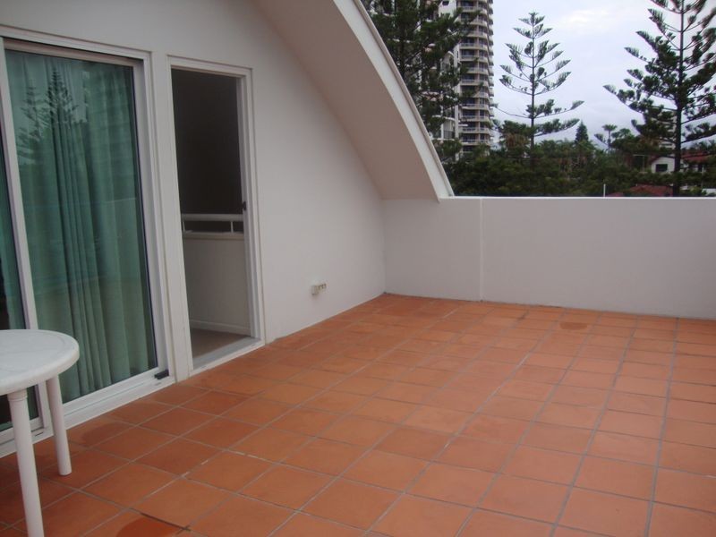 14/199 Surf Parade, Broadbeach QLD 4218