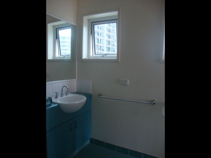 14/199 Surf Parade, Broadbeach QLD 4218