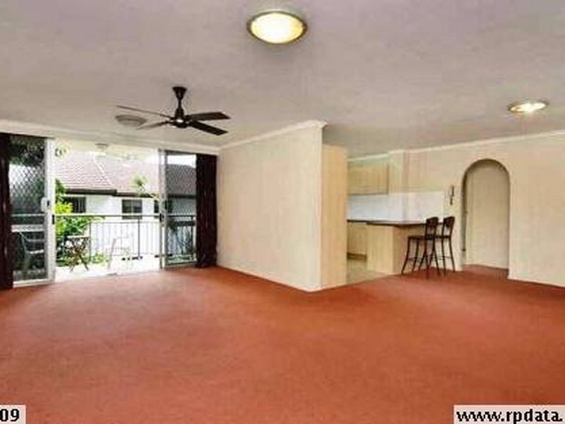 11 Riverview Parade, Surfers Paradise QLD 4217