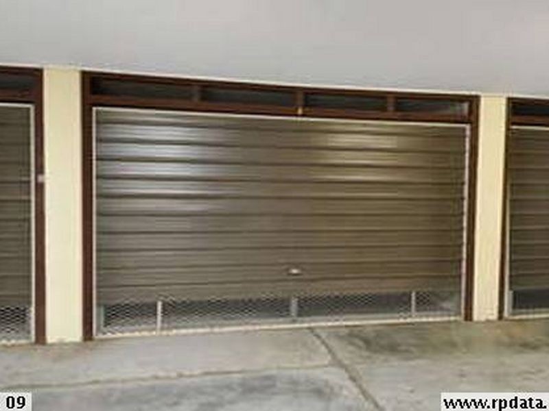 11 Riverview Parade, Surfers Paradise QLD 4217