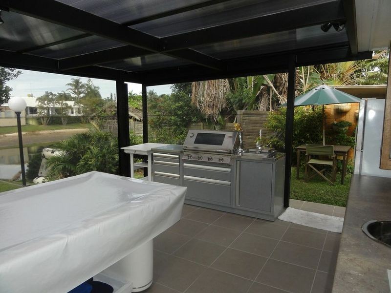 17 Bundall Road, Surfers Paradise QLD 4217