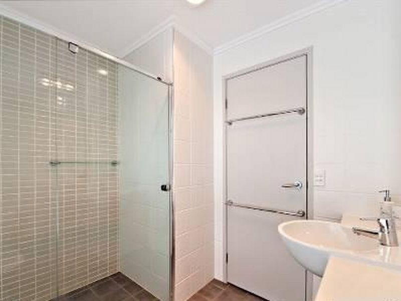 Varsity Lakes QLD 4227