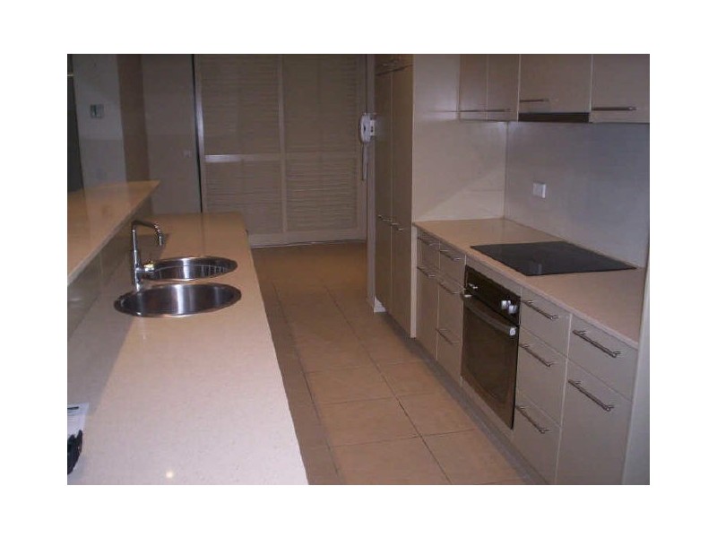 Broadbeach Waters QLD 4218