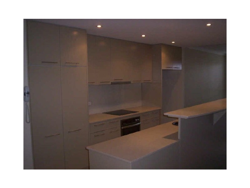 Broadbeach Waters QLD 4218