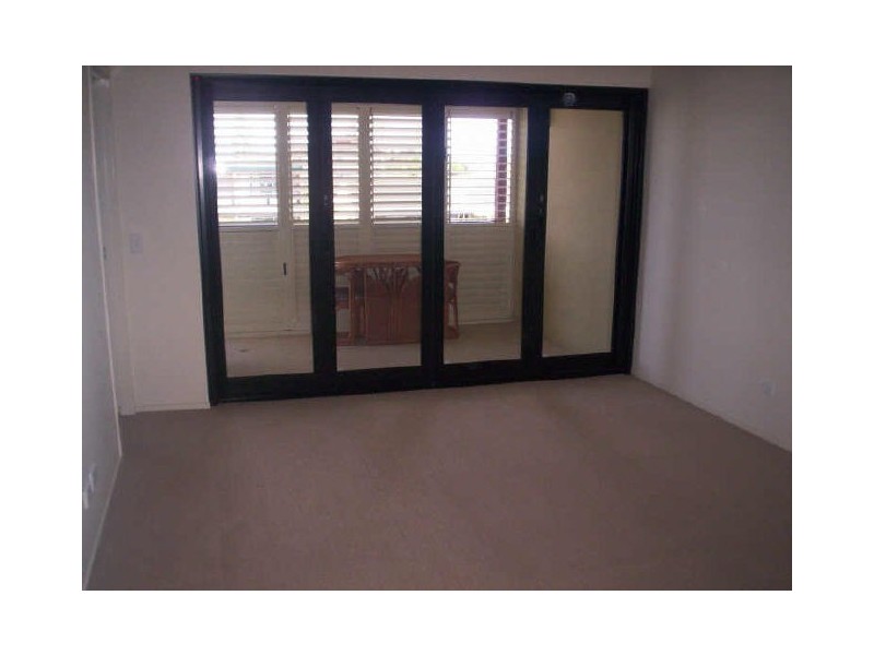 Broadbeach Waters QLD 4218