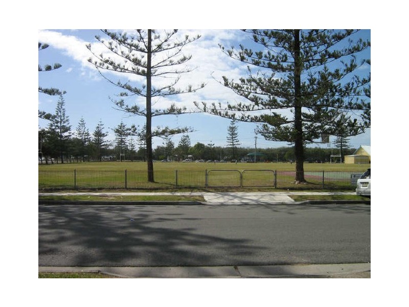Broadbeach QLD 4218