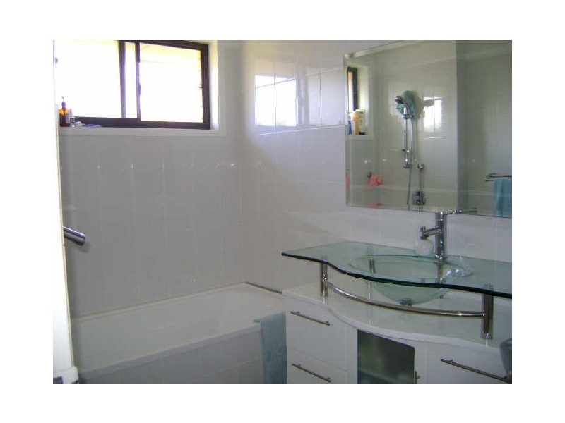 4/9 Duet Drive, Mermaid Waters QLD 4218