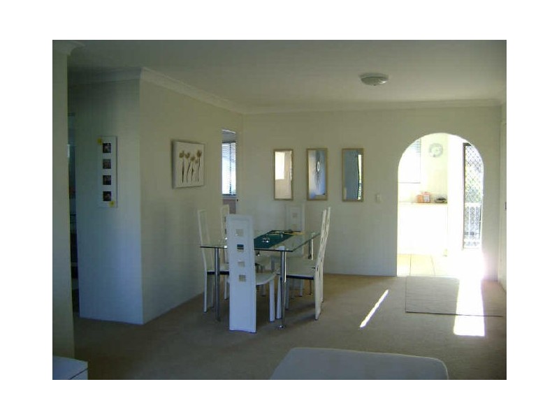 4/9 Duet Drive, Mermaid Waters QLD 4218