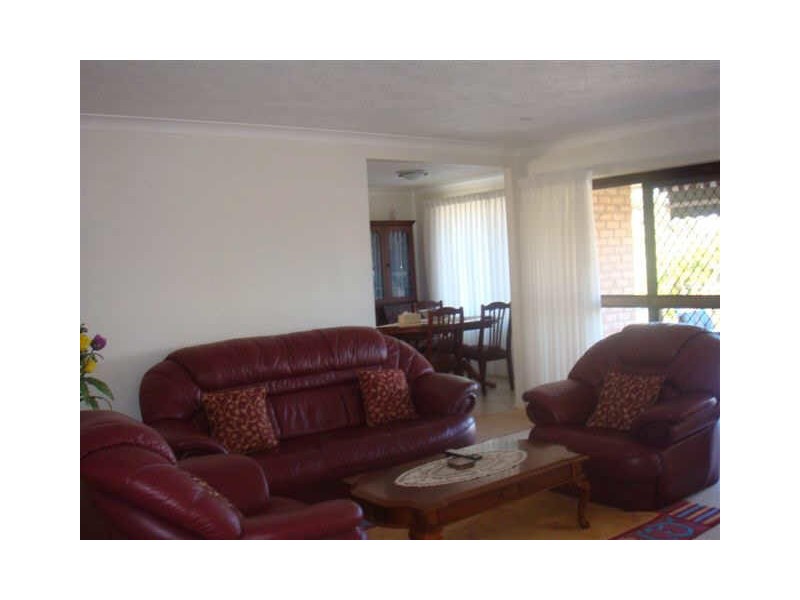 31 Anembo St, Chevron Island QLD 4217