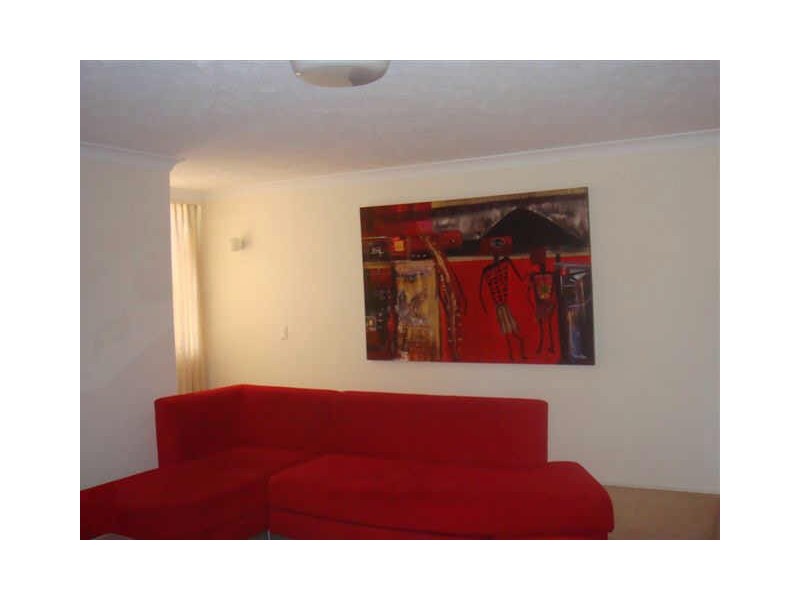 31 Anembo St, Chevron Island QLD 4217