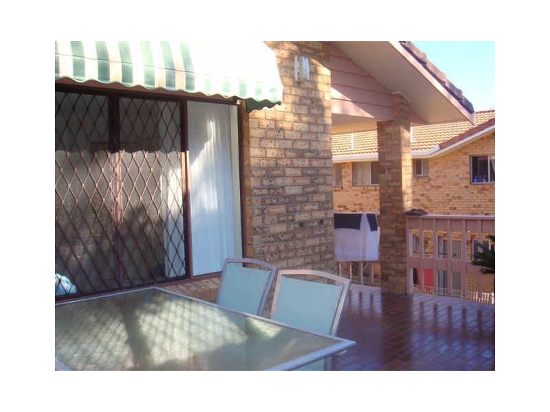 31 Anembo St, Chevron Island QLD 4217