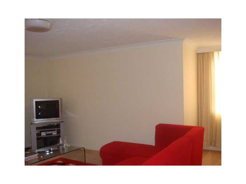 31 Anembo St, Chevron Island QLD 4217