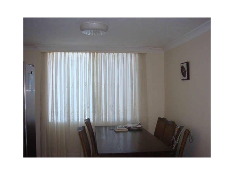 31 Anembo St, Chevron Island QLD 4217