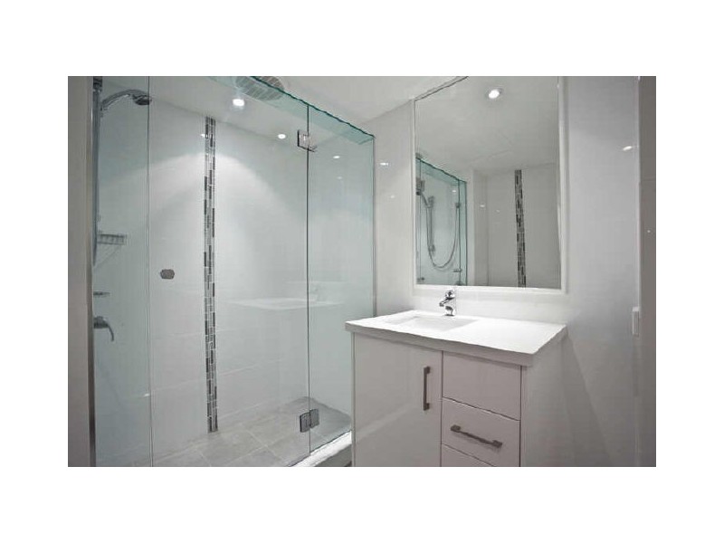 11/60 Old Burleigh Road, Surfers Paradise QLD 4217