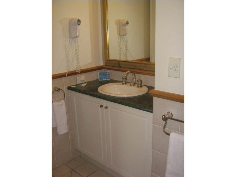 Broadbeach QLD 4218