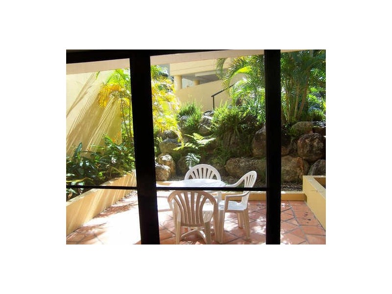 B9/ Great Hall Drive, Miami QLD 4220