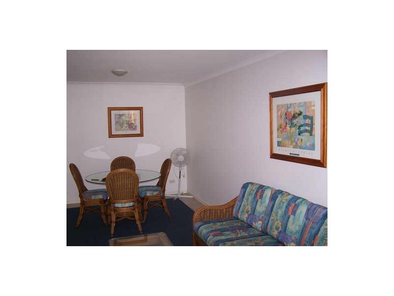 B9/ Great Hall Drive, Miami QLD 4220