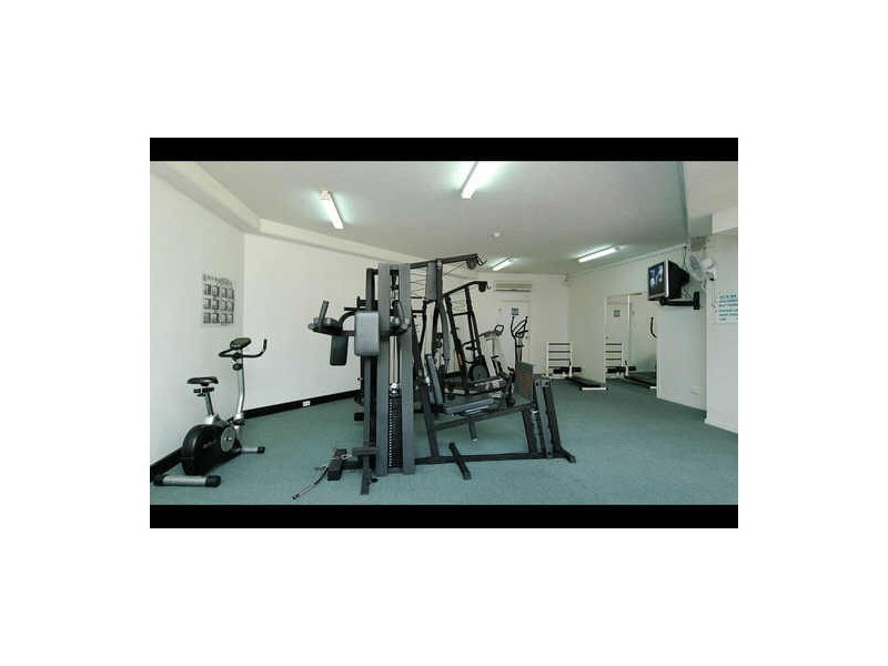 B9/ Great Hall Drive, Miami QLD 4220