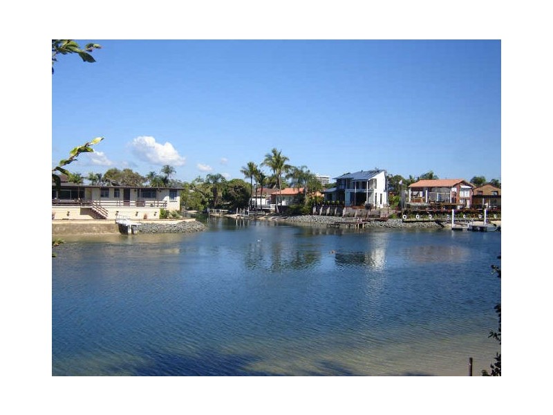 Broadbeach Waters QLD 4218