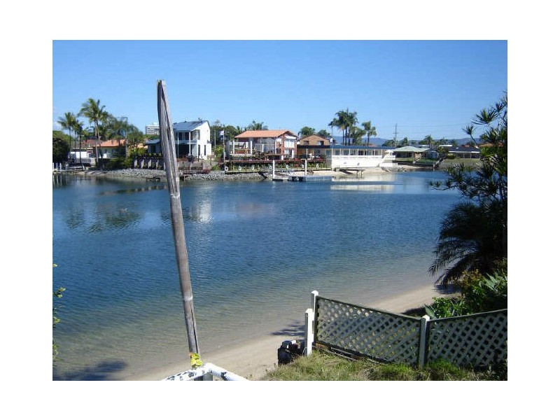Broadbeach Waters QLD 4218