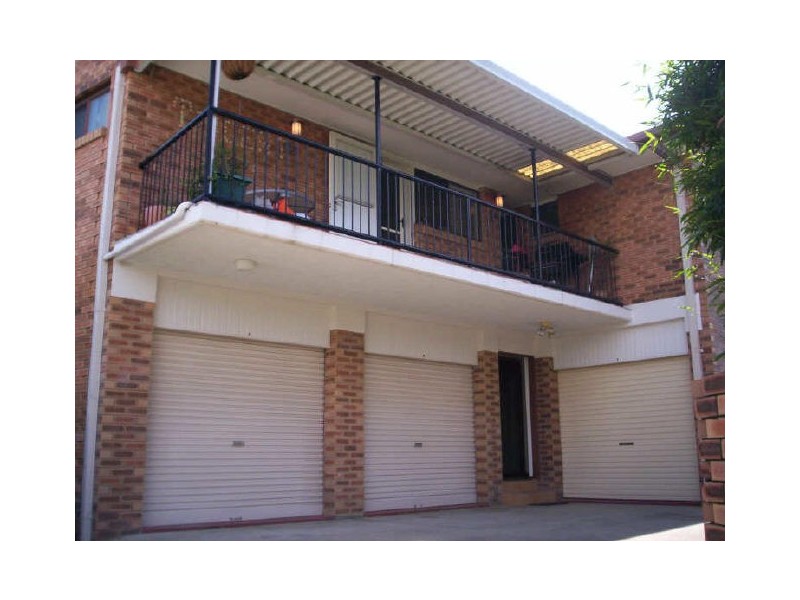 Broadbeach Waters QLD 4218