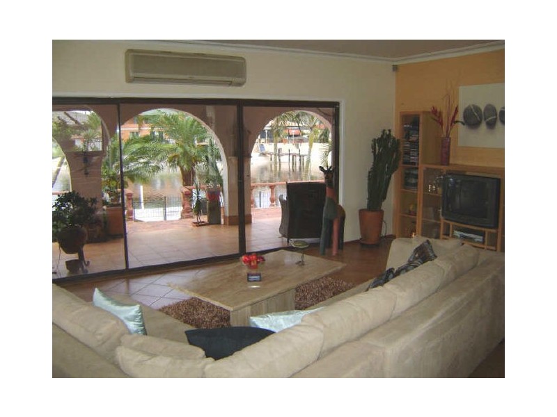 Broadbeach Waters QLD 4218