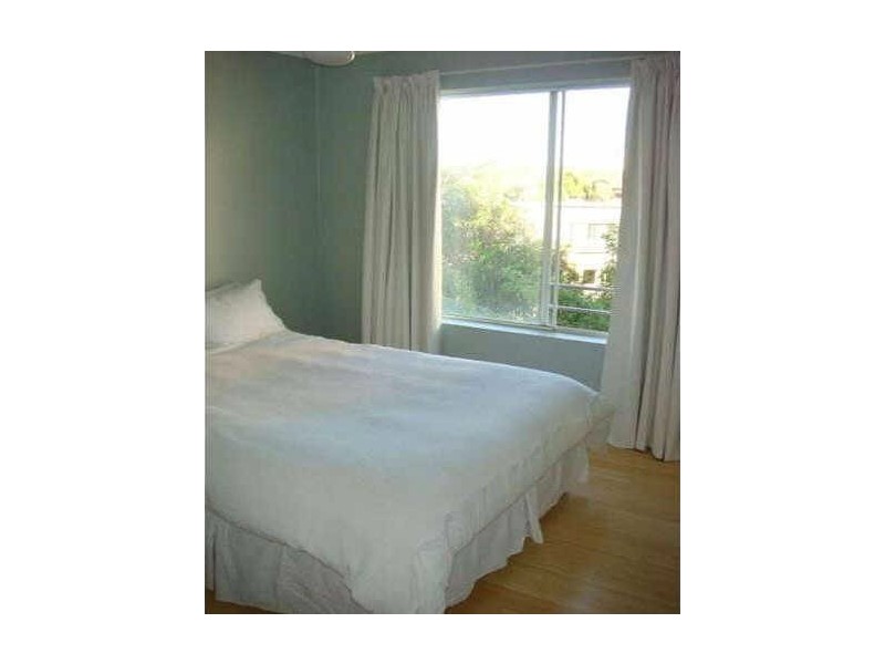 12/140 Surf Parade, Broadbeach QLD 4218