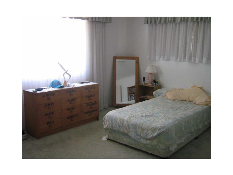 26 Cessnock Close, Mermaid Waters QLD 4218