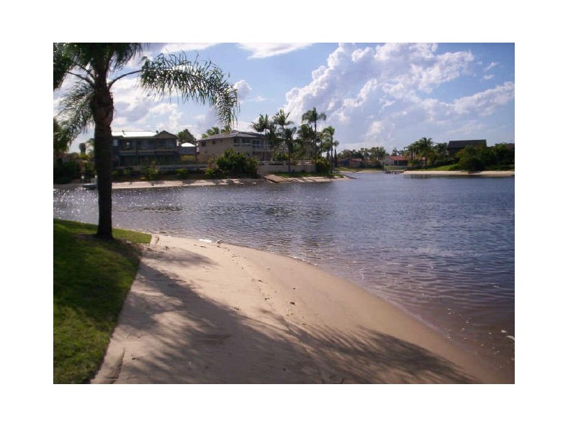 Broadbeach Waters QLD 4218