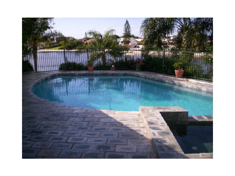 Broadbeach Waters QLD 4218