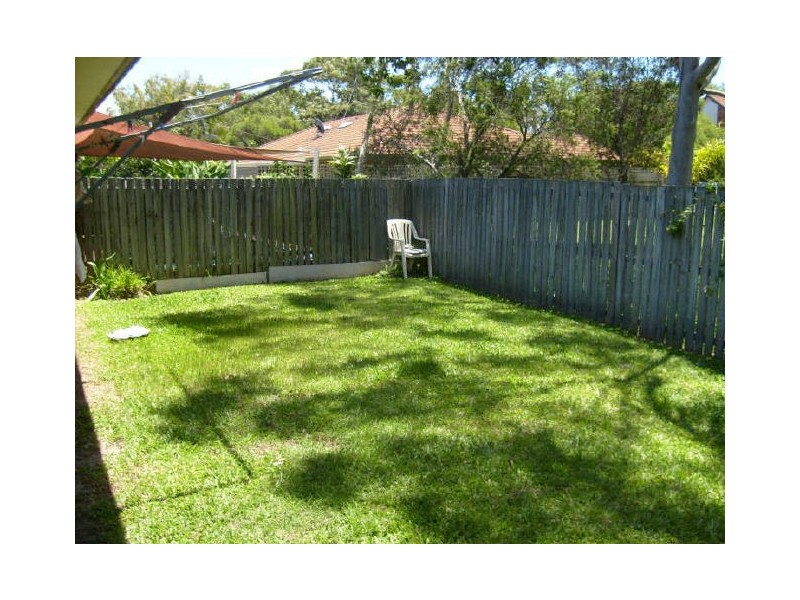 2/139 Central Street, Labrador QLD 4215