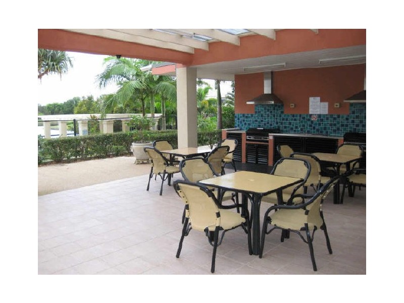 Carrara QLD 4211