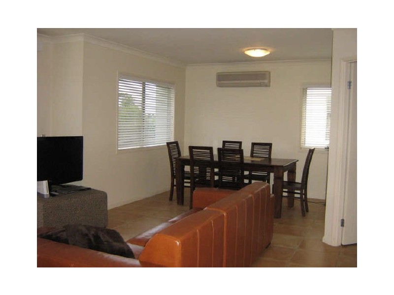 Carrara QLD 4211