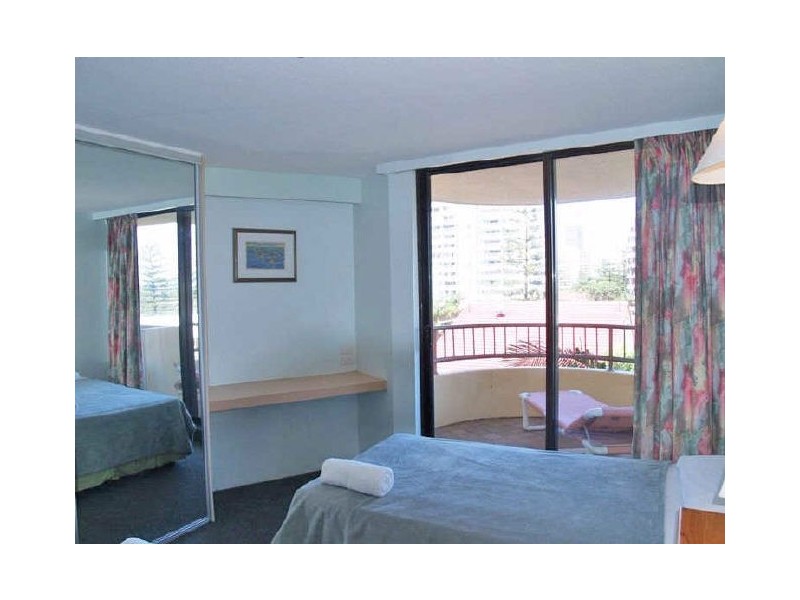 4A/18 Aubrey Street, Surfers Paradise QLD 4217