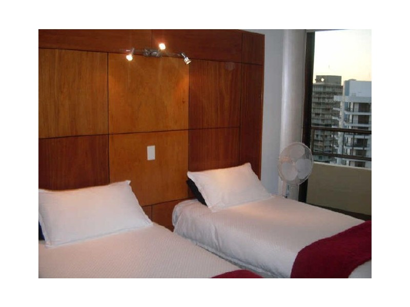 14C/18 Aubrey Street, Surfers Paradise QLD 4217