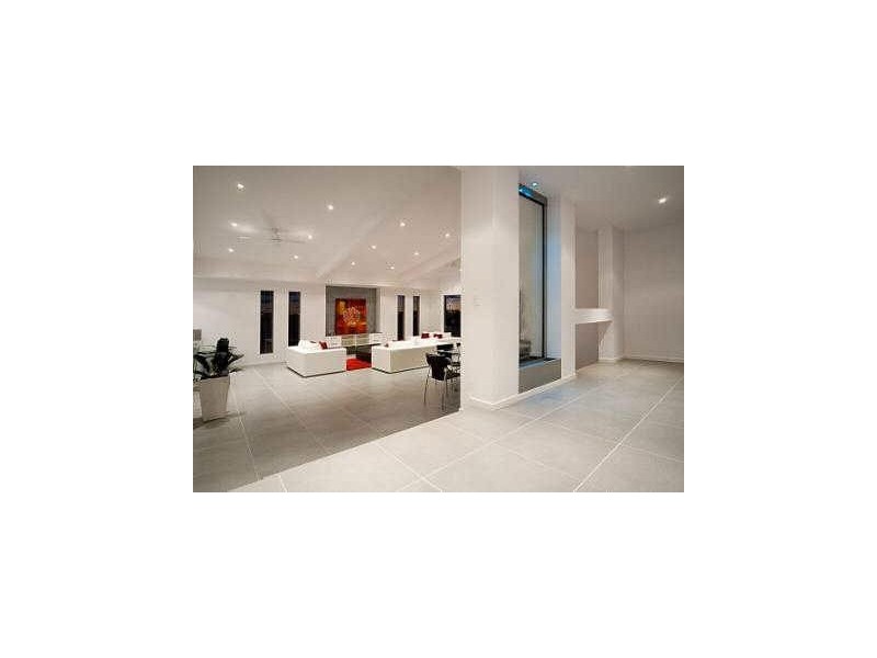 2/2089 Gold Coast Hwy, Miami QLD 4220