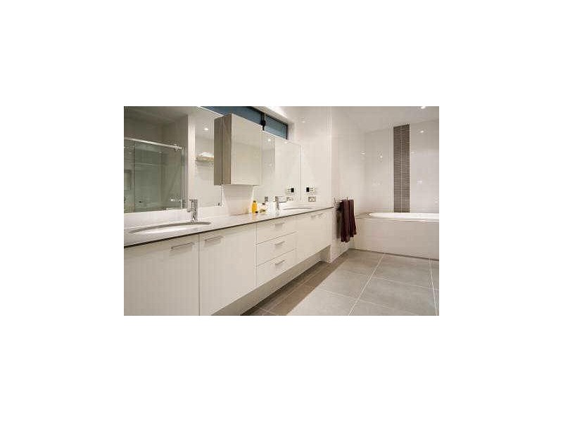 2/2089 Gold Coast Hwy, Miami QLD 4220