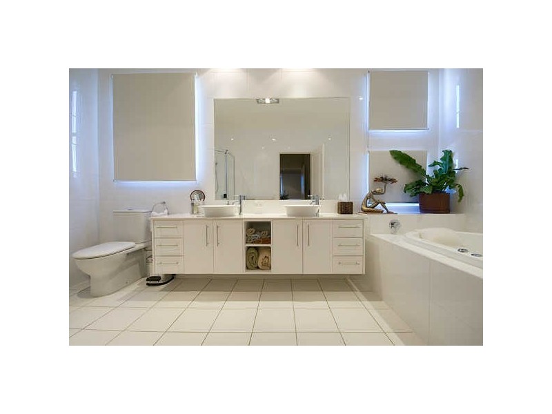 Benowa QLD 4217