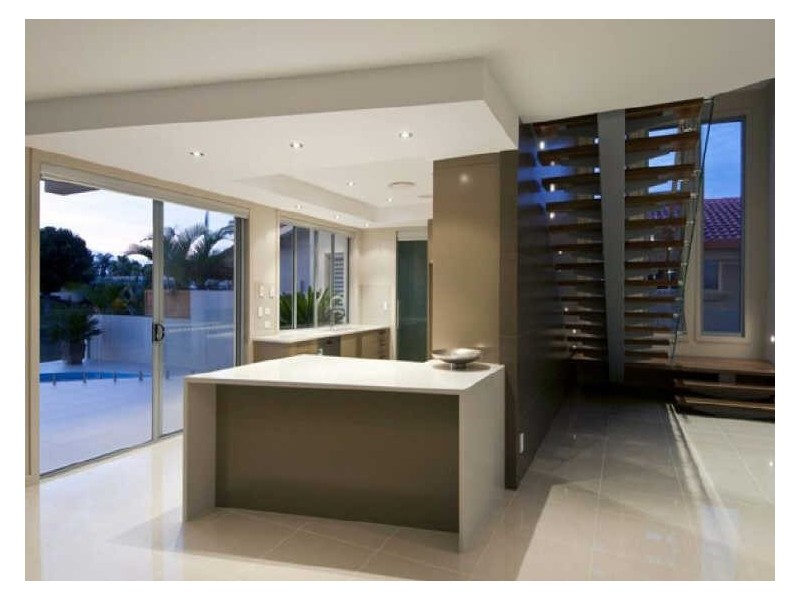 21 Etna St, Surfers Paradise QLD 4217