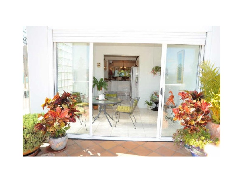 9/20 Marine Pde, Miami QLD 4220