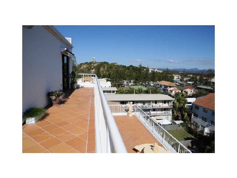 9/20 Marine Pde, Miami QLD 4220