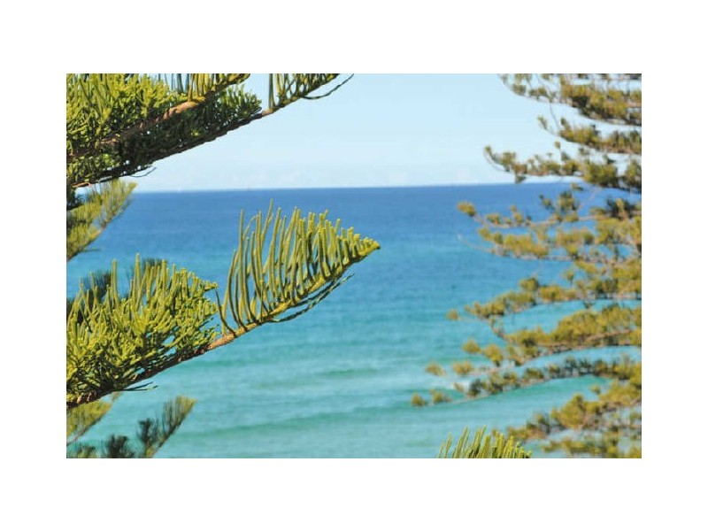 9/20 Marine Pde, Miami QLD 4220