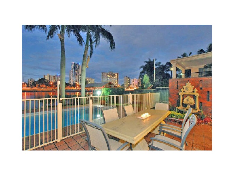 Isle Of Capri QLD 4217