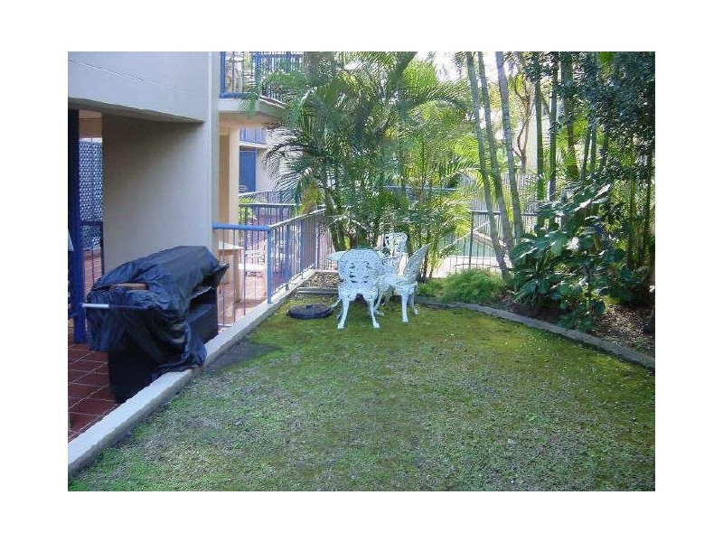 Chevron Island QLD 4217