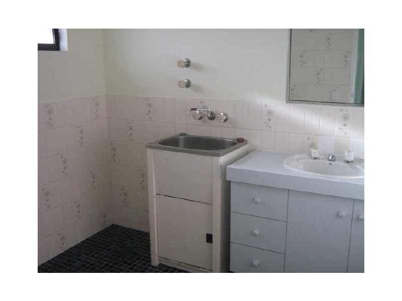 56 Oceanic Drive, Mermaid Waters QLD 4218