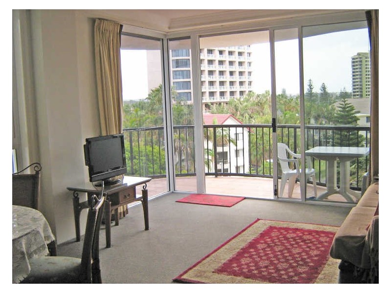 512/9 Beach Parade, Surfers Paradise QLD 4217